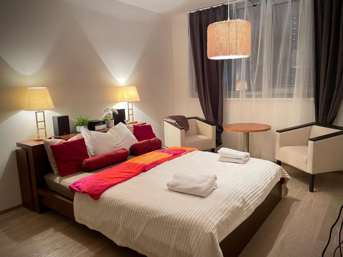 Harfa Apartment 30 布拉格 外观 照片